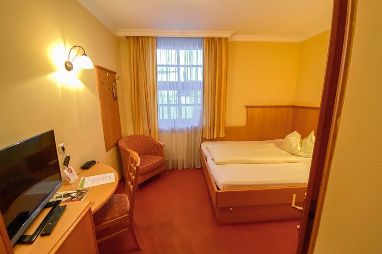 Landhotel Gasthof Bauboeck Andorf Exteriör bild